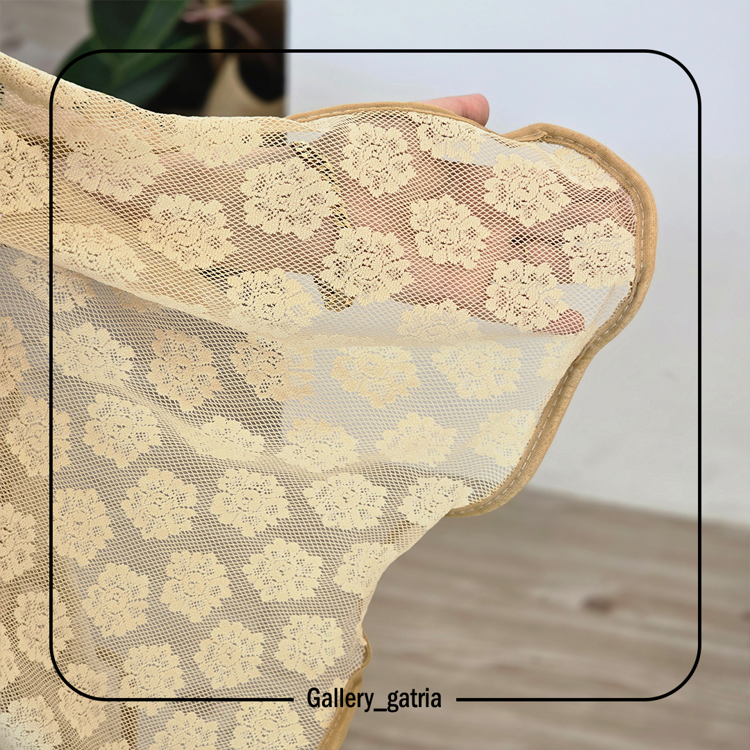 تصویر شال توری گل دار 