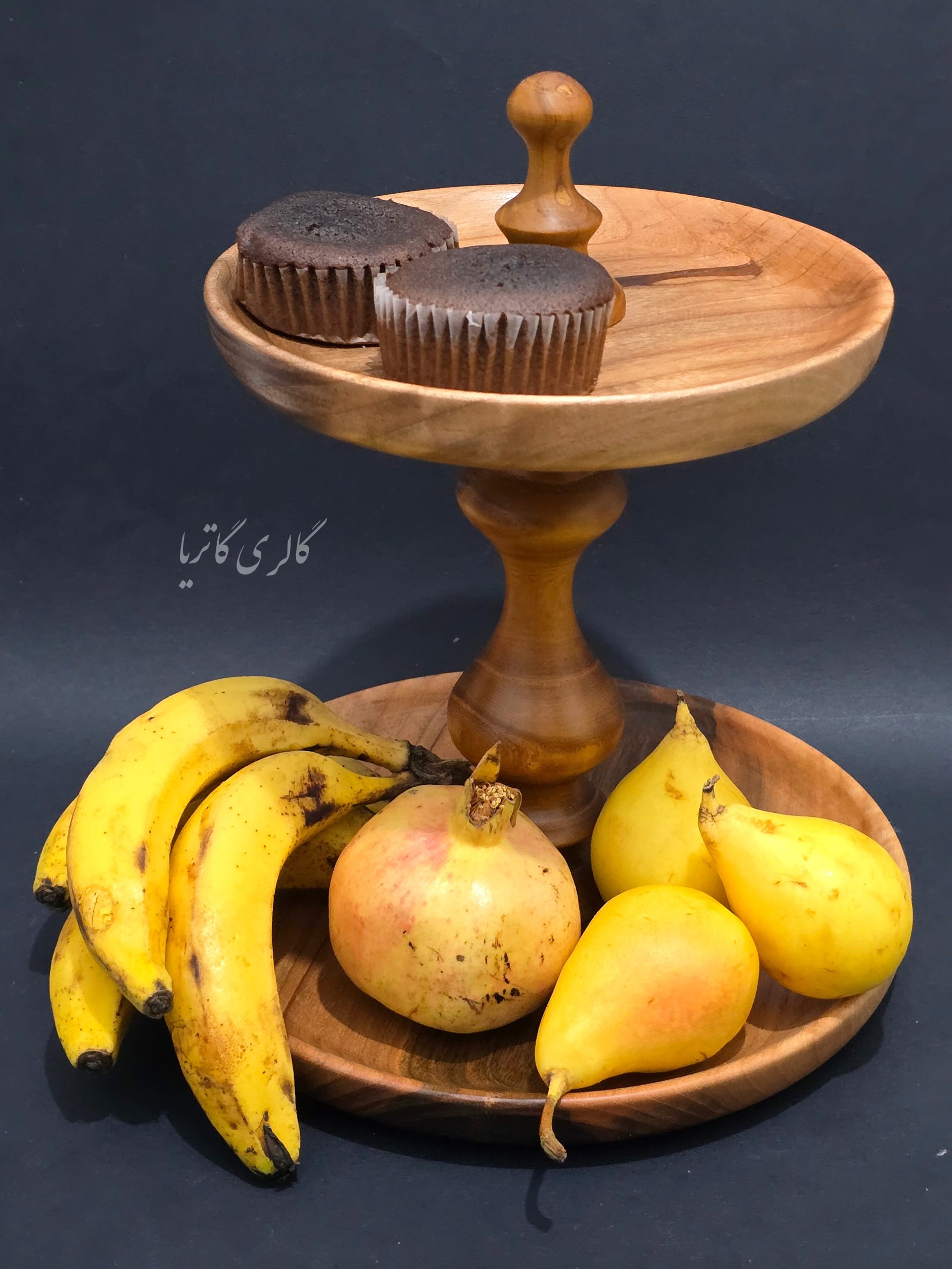 تصویر شیرینی خوری دو طبقه چوبی 